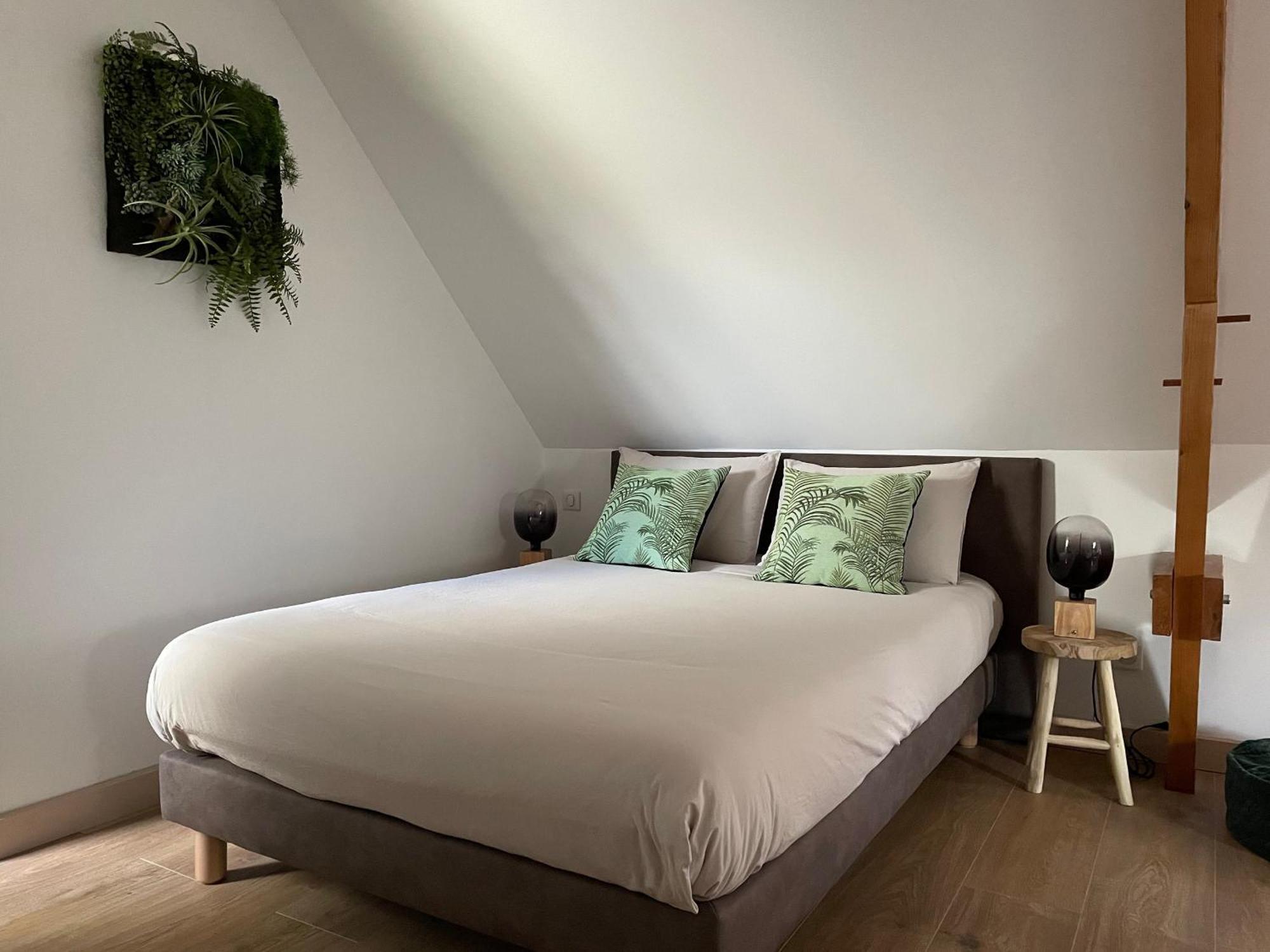 Gîte Cérans-Foulletourte-Cérans, 2 pièces, 6 personnes - FR-1-410-258 Esterno foto